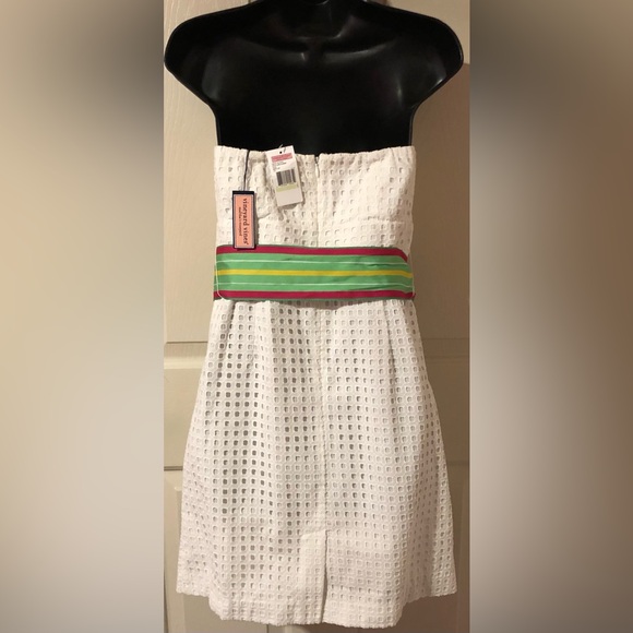 Vineyard Vines Women’s Carolyn Eyelet Strapless Summer Dress and sash Size 4 NWT - Picture 2 of 3